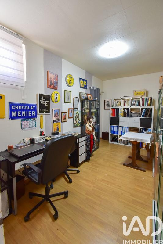 Maison - 143 m² - 9 pièces