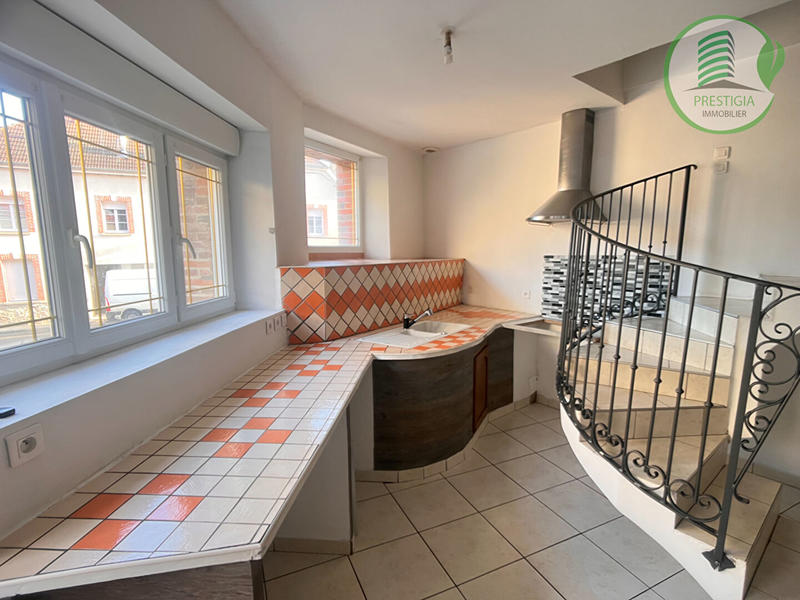 Maison - 90 m² - 4 pièces