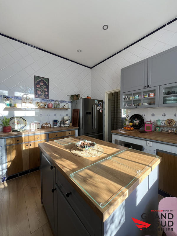 Maison ancienne - 177 m² - 6 pièces