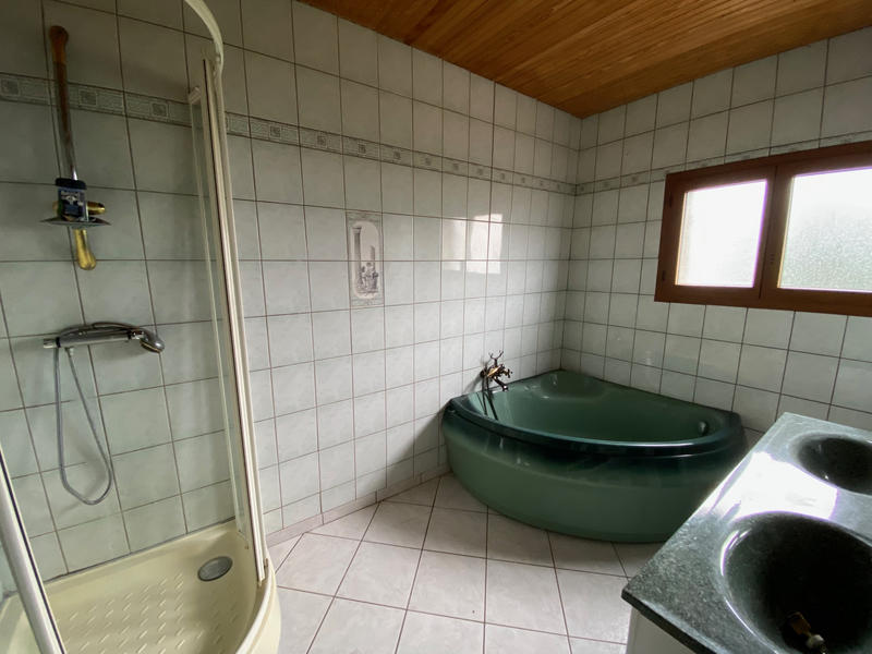 Maison - 205 m² - 10 pièces