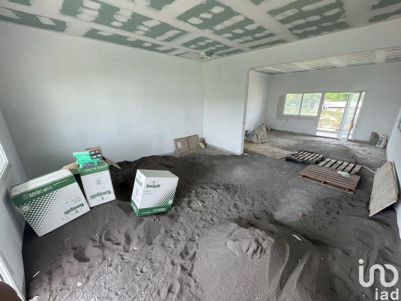 Local commercial - 204 m²