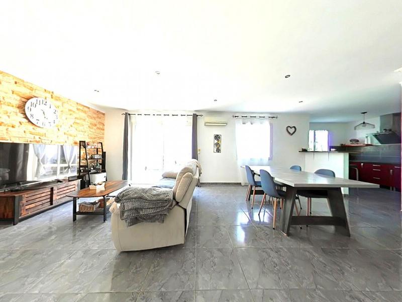 Maison - 103 m² - 5 pièces