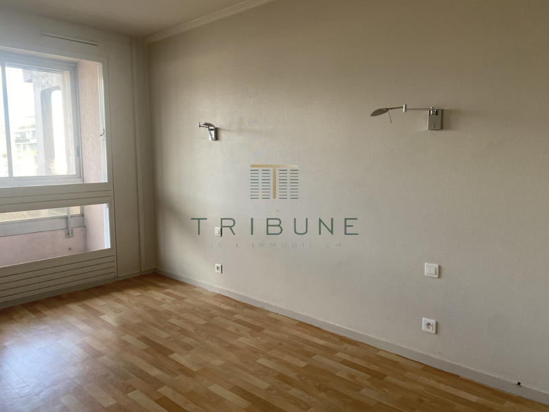 Appartement - 95 m² - 3 pièces