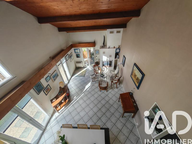 Maison - 184 m² - 7 pièces