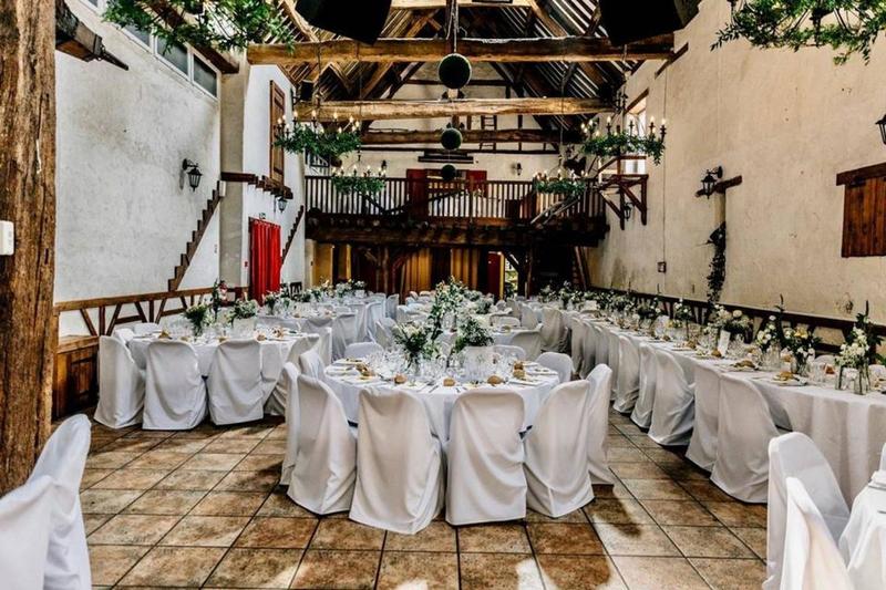 Ferme - 3 000 m² - 21 pièces