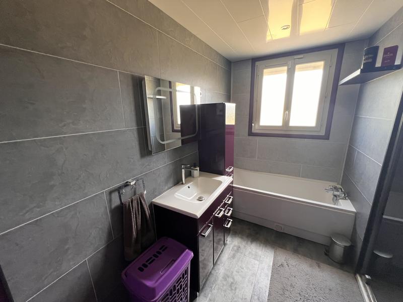 Villa - 152 m² - 6 pièces