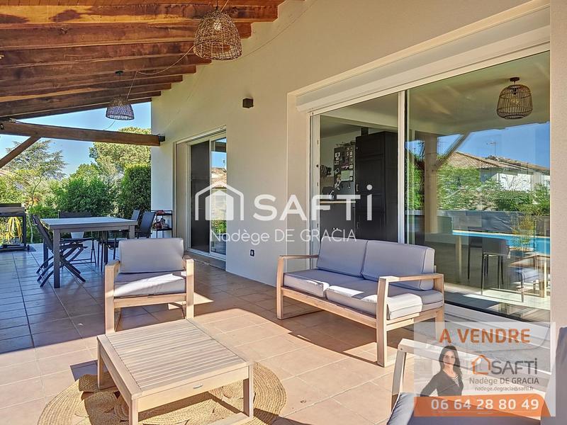 Maison - 211 m² - 6 pièces