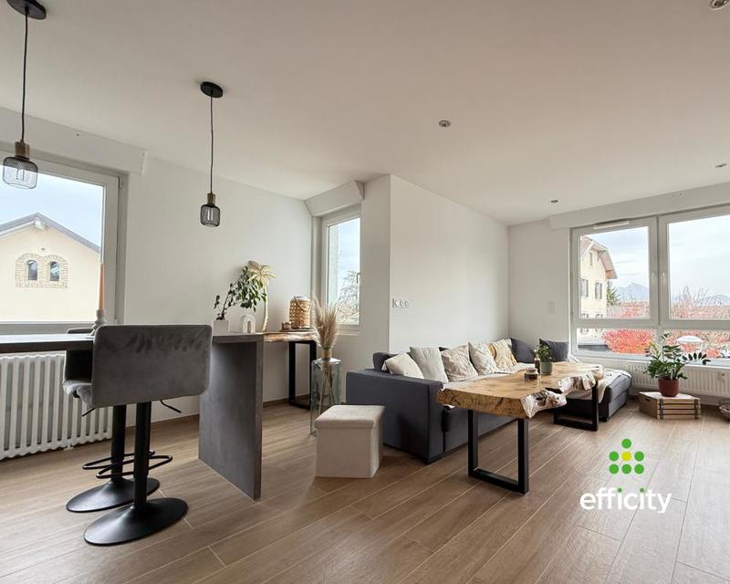 Appartement - 94 m² - 4 pièces