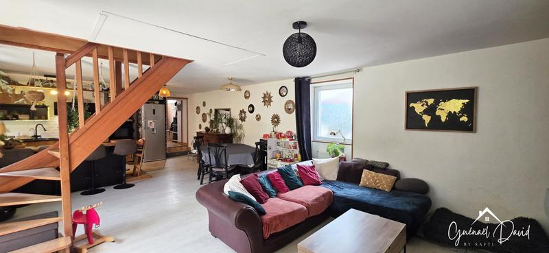 Maison - 128 m² - 7 pièces