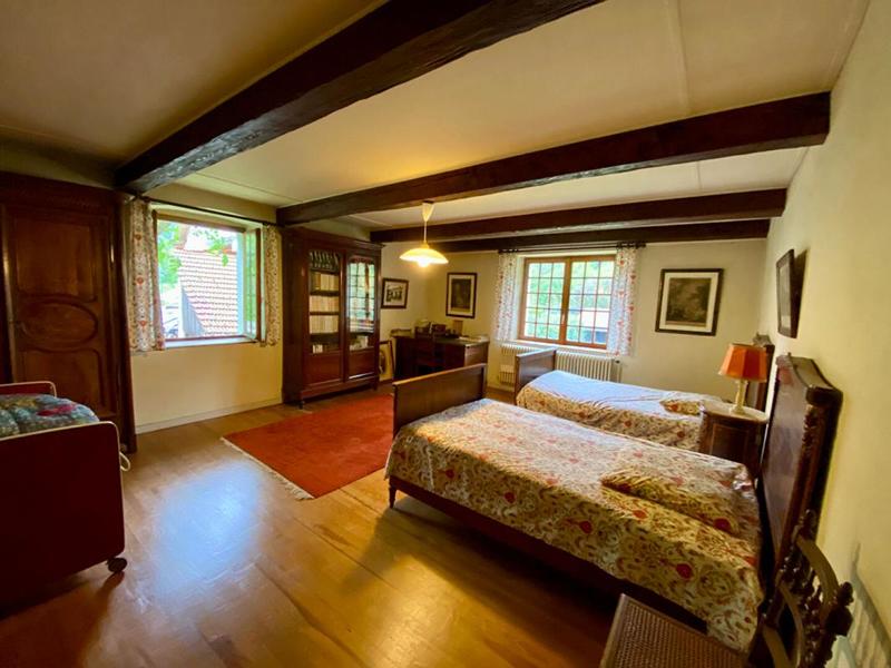 Maison - 295 m² - 9 pièces