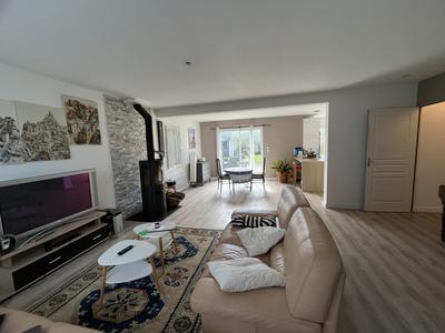 Maison contemporaine - 136 m² - 6 pièces