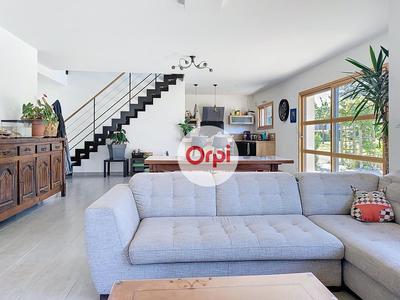 Maison - 150 m² - 4 pièces