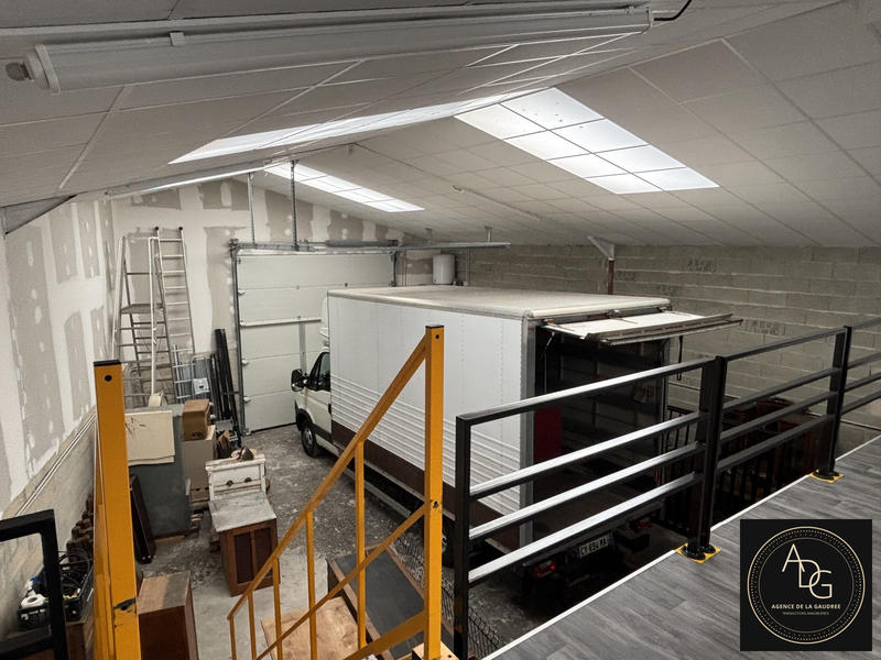 Local d'activités - 280 m²