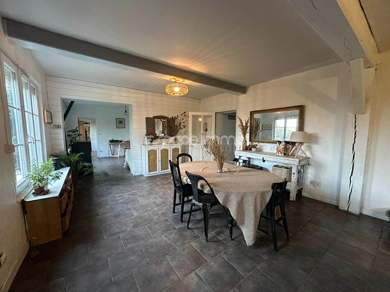Maison - 158 m² - 7 pièces