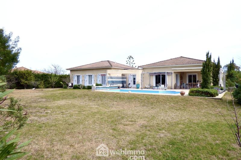 Maison - 206 m² - 6 pièces