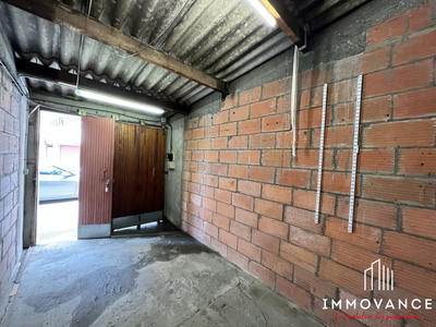 Parking / Garage - 13 m²