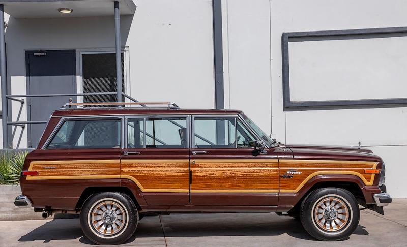 Jeep Wagoneer Grand