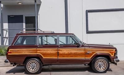 Jeep Wagoneer Grand