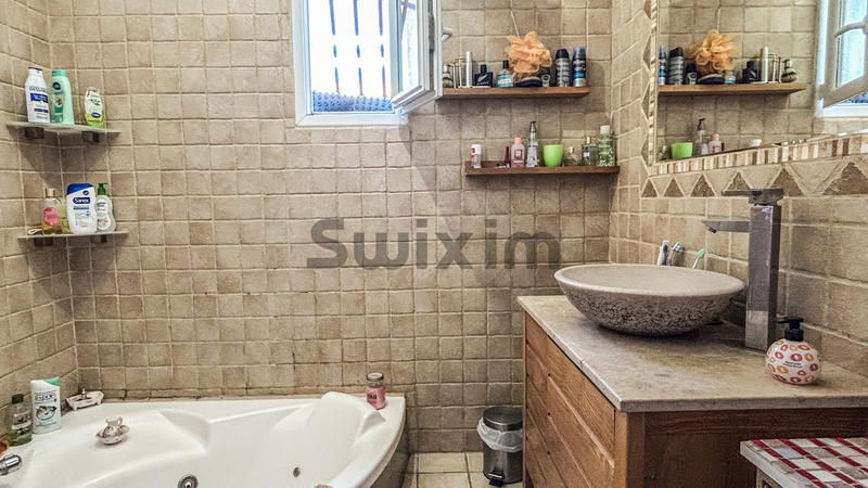 Villa - 104 m² - 5 pièces