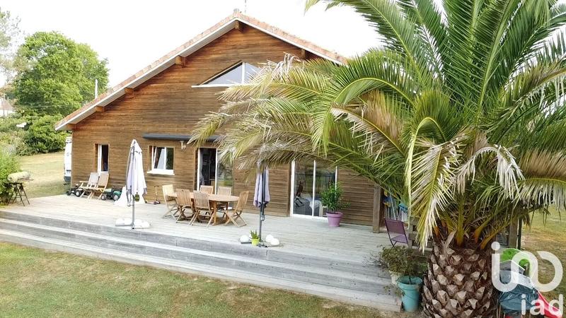 Maison - 137 m² - 6 pièces