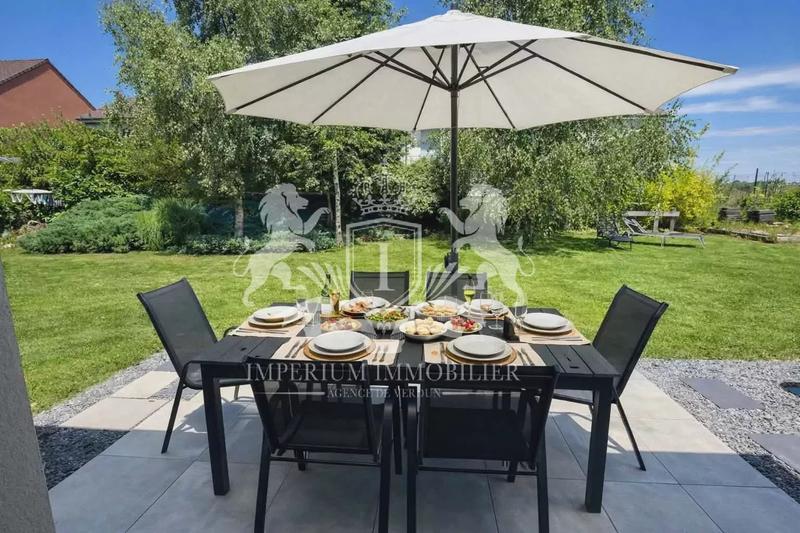 Maison - 112 m² - 8 pièces