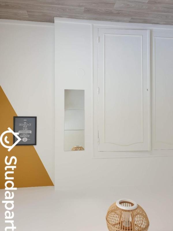 Chambre - 9 m² - 1 pièce