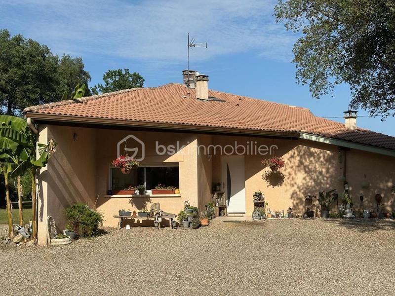 Maison - 187 m² - 6 pièces