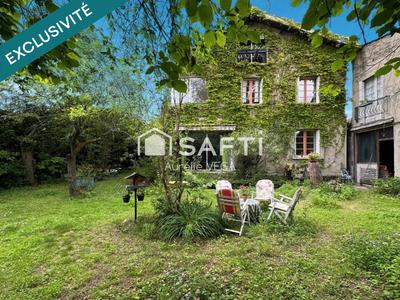 Maison - 253 m² - 8 pièces