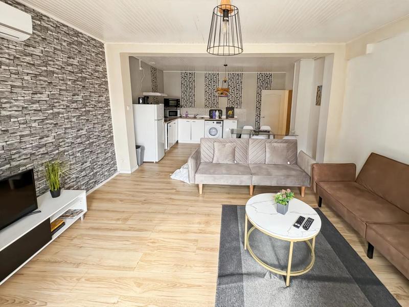 Maison - 2 502 m² - 10 pièces