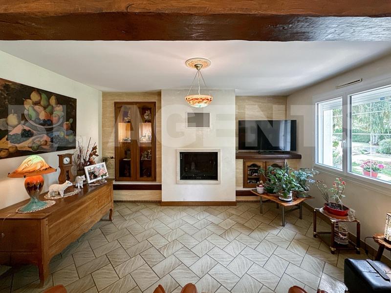 Propriété - 167 m² - 6 pièces