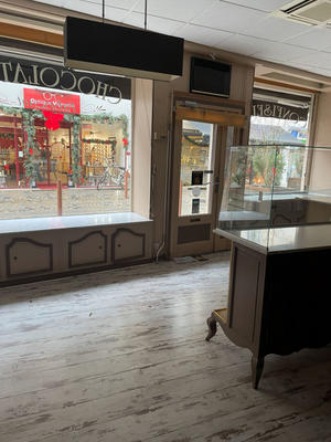 Local commercial - 90 m²