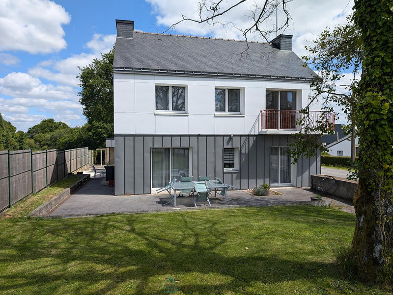 Maison - 147 m² - 7 pièces