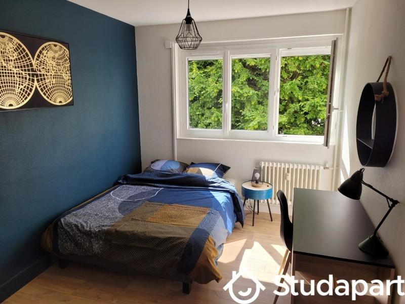 Chambre - 12 m² - 1 pièce