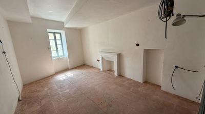 Maison de village - 180 m² - 7 pièces