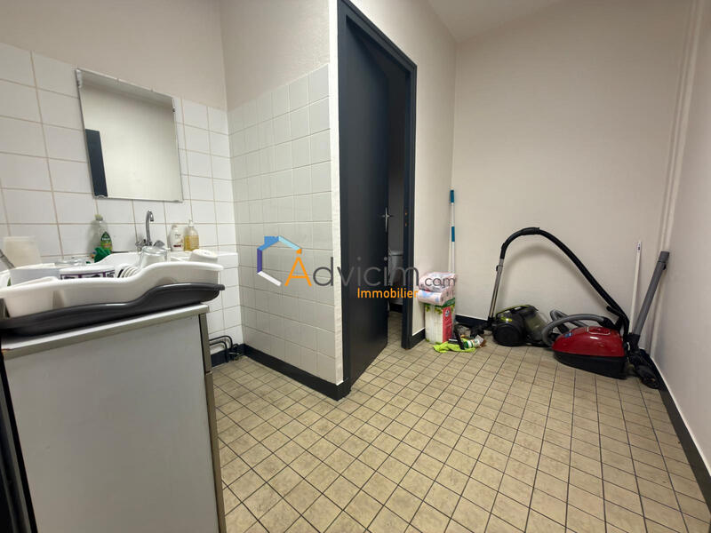 Bureau - 64 m² - 3 pièces