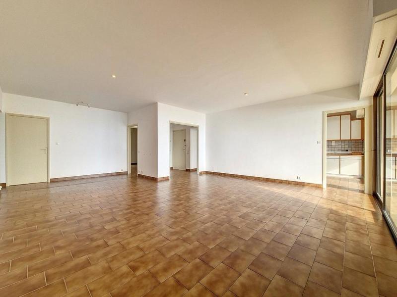 Appartement - 142 m² - 5 pièces