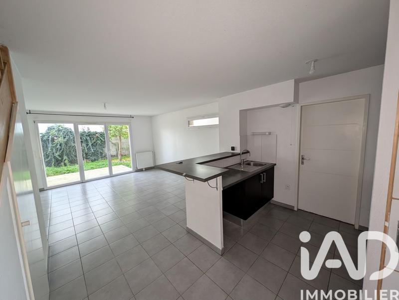 Maison - 83 m² - 4 pièces