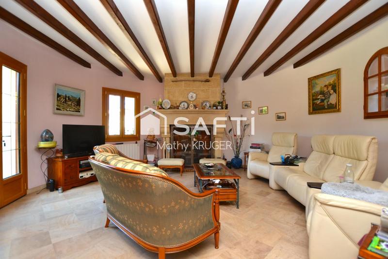 Maison - 221 m² - 7 pièces