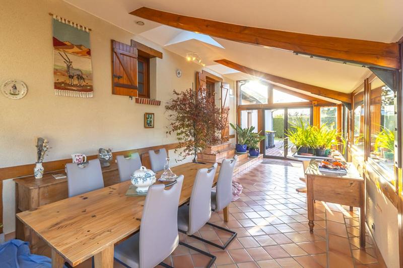 Maison - 137 m² - 6 pièces