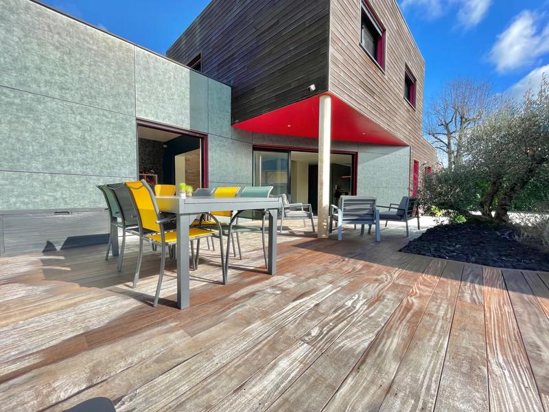 Maison contemporaine - 168 m² - 6 pièces