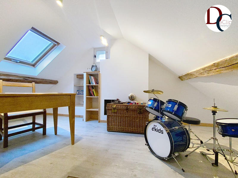 Maison - 178 m² - 7 pièces