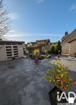 Maison - 92 m² - 4 pièces