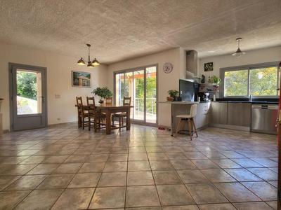 Maison - 124 m² - 5 pièces