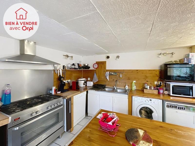 Maison - 209 m² - 5 pièces