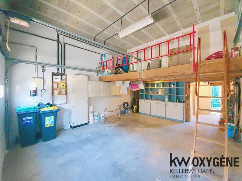 Maison - 223 m² - 9 pièces