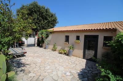 Maison - 102 m² - 4 pièces