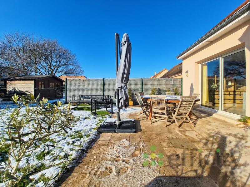 Pavillon - 185 m² - 7 pièces