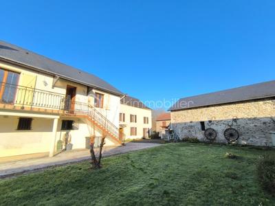 Propriété - 172 m² - 10 pièces