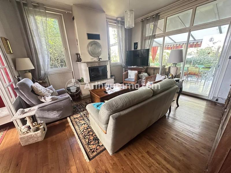 Maison - 121 m² - 7 pièces