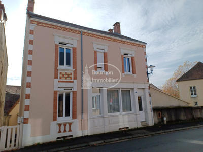 Appartement - 139 m² - 7 pièces